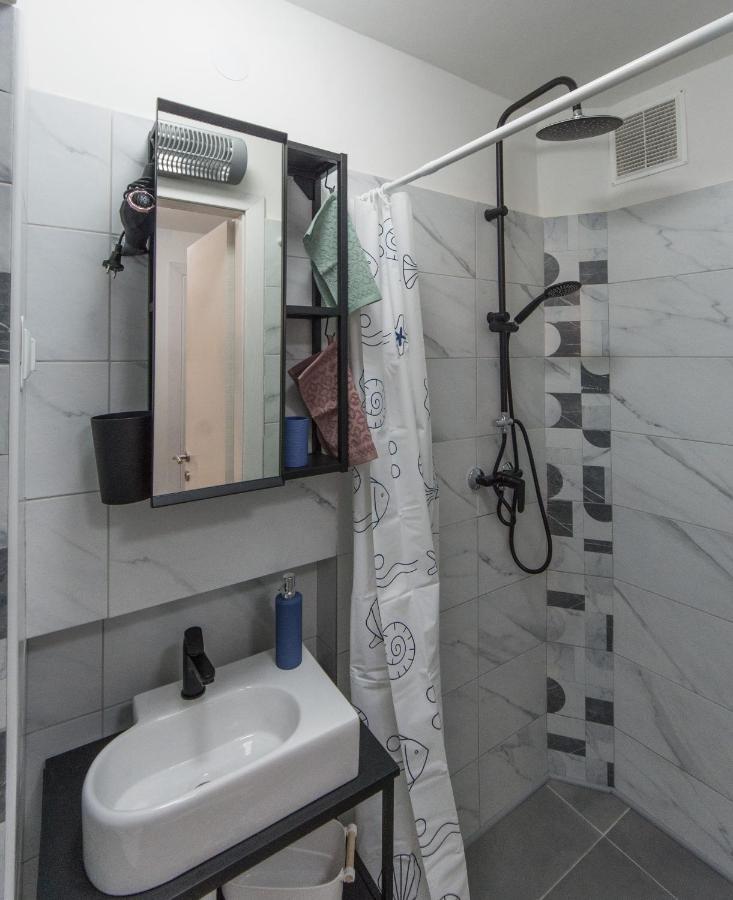 Apartment Retiro Pula Bagian luar foto