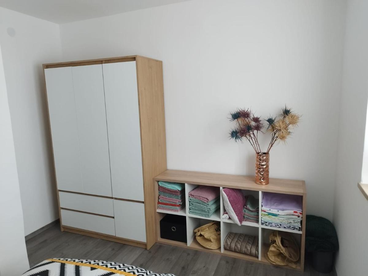 Apartment Retiro Pula Bagian luar foto
